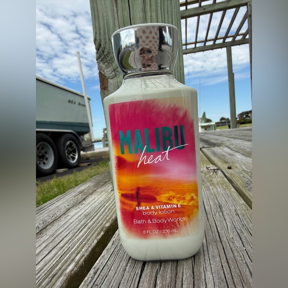 Bath & Body Works Malibu Heat Body Lotion - Pink & Orange